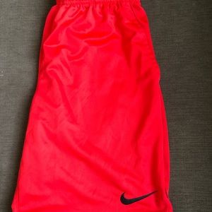 Mens medium nike shorts. Like new. $35 new.